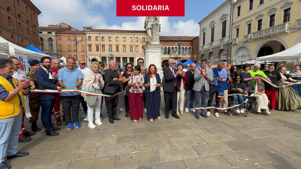 Oltre 60 associazioni hanno mostrato al pubblico cosa significa donare il proprio tempo e le proprie forze al servizio della comunità
